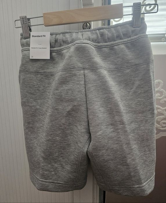 Оригинални детски къси панталонки Nike Tech Fleece