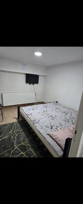Inchiriez apartament 2 camere