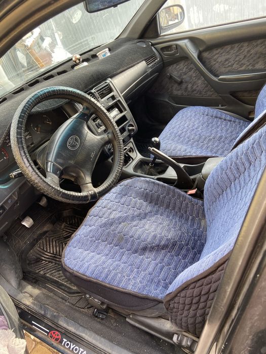 Продается тайота карина е