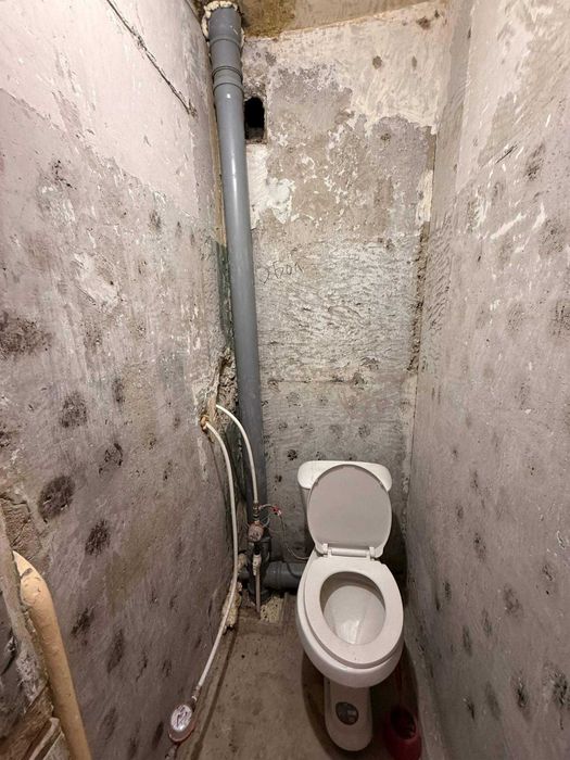 Срочно 3х комнатная в 8 мкр