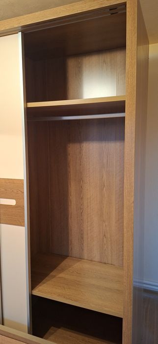 Set mobilier dormitor complet-pat matrimonial 180cm+dulap mare+2 noptiere+masuta machiaj
