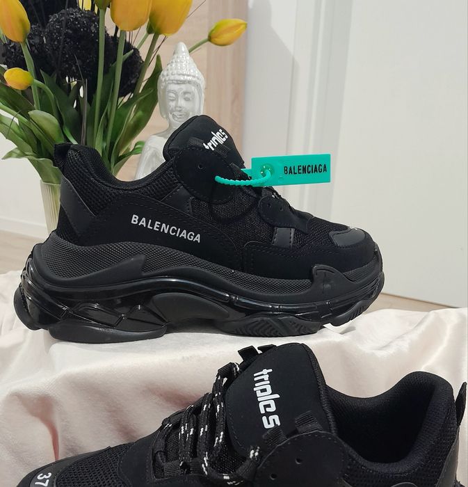 Balenciaga premium