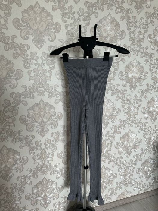 Модные вещи в хорошем состоянии.