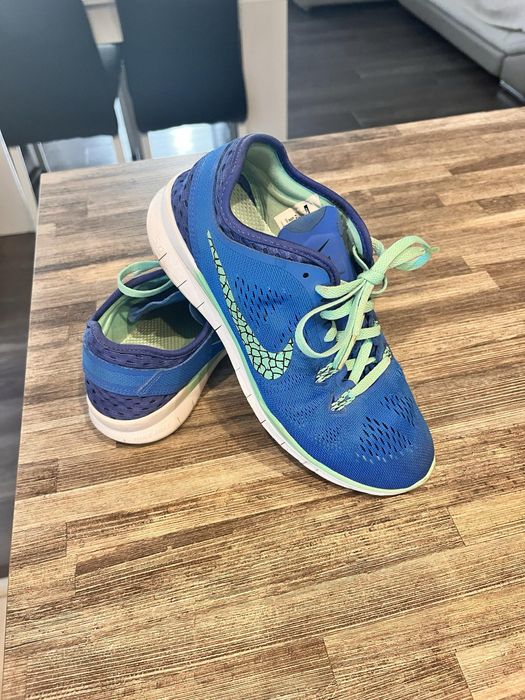 Дамски маратонки Nike Free TR Fit 5