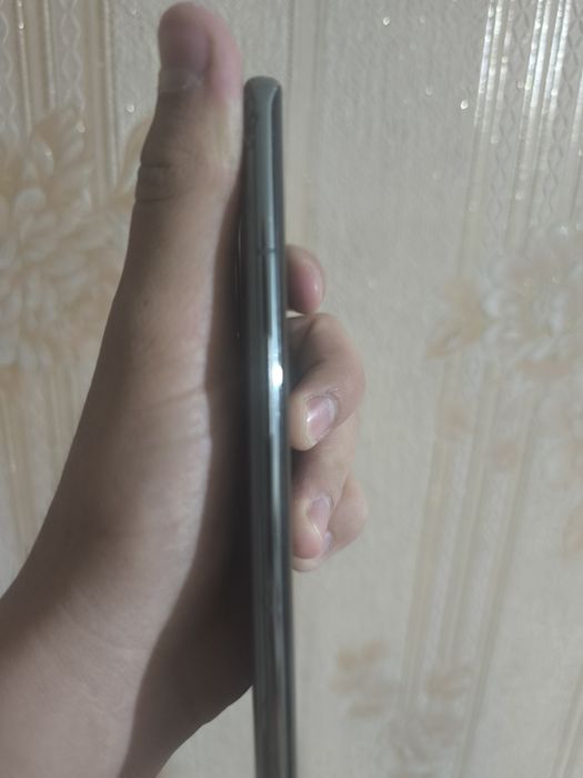 One plus 11 5G 16+4/256