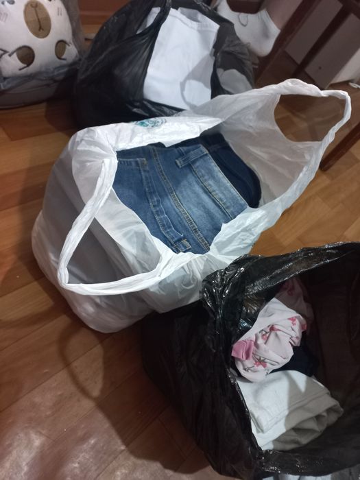 Отдам вещи двром