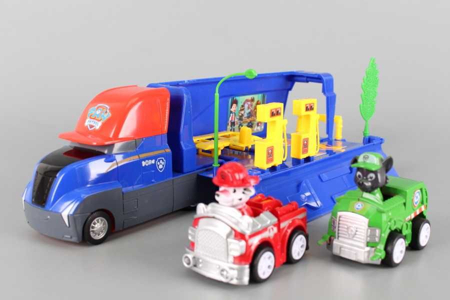 Комплект камион с герой пес патрул