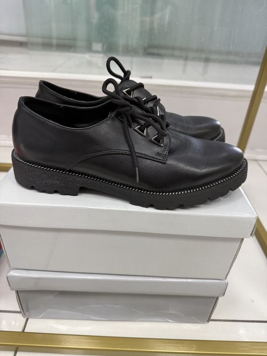 Полуботинки со шнурками