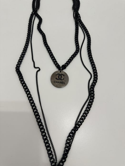 Colier Chanel de metal negru