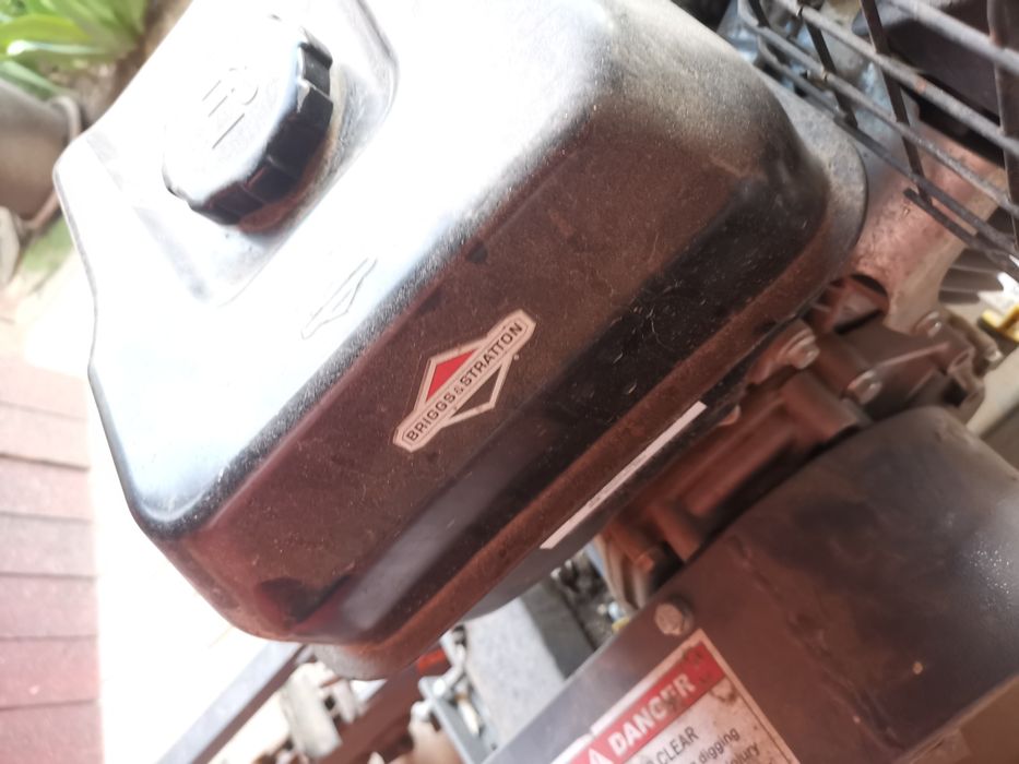 Trencher sapat santuri, masina de sapat santuri