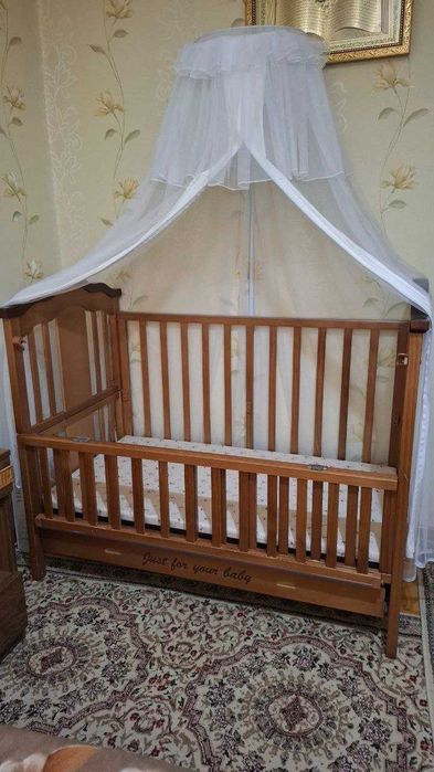 Кровать детская с люлькой б/у.