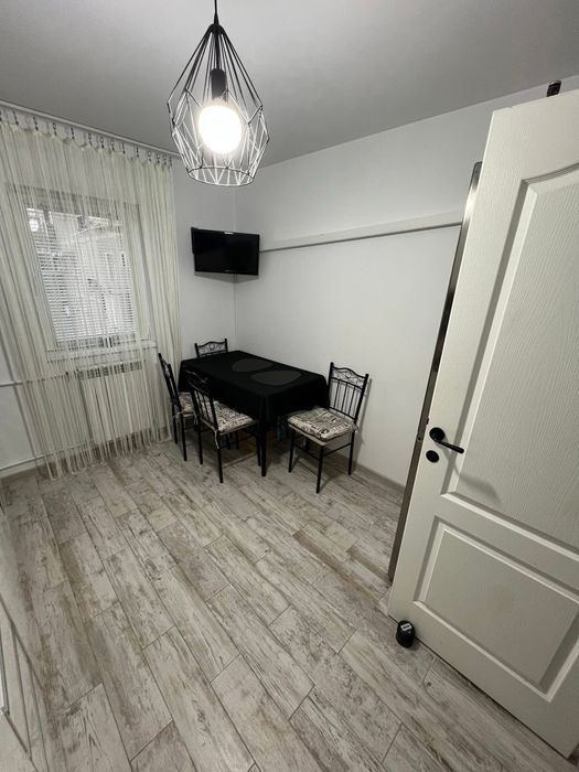 Vand apart 3 camere  in Dr.Tr.Sev.