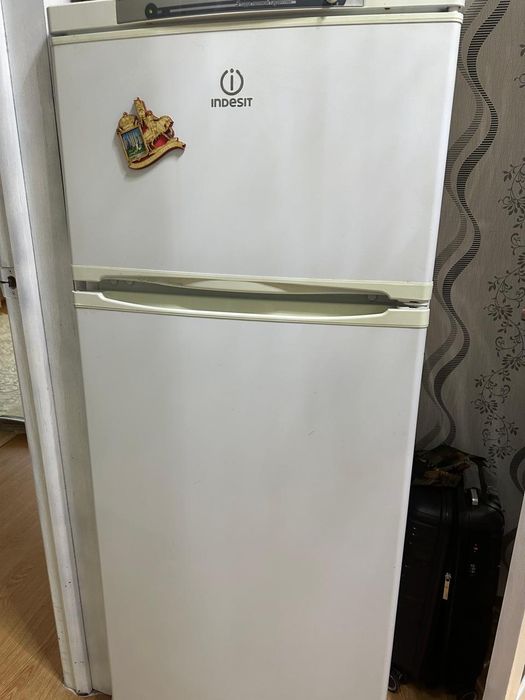Срочно продаётся холодильник