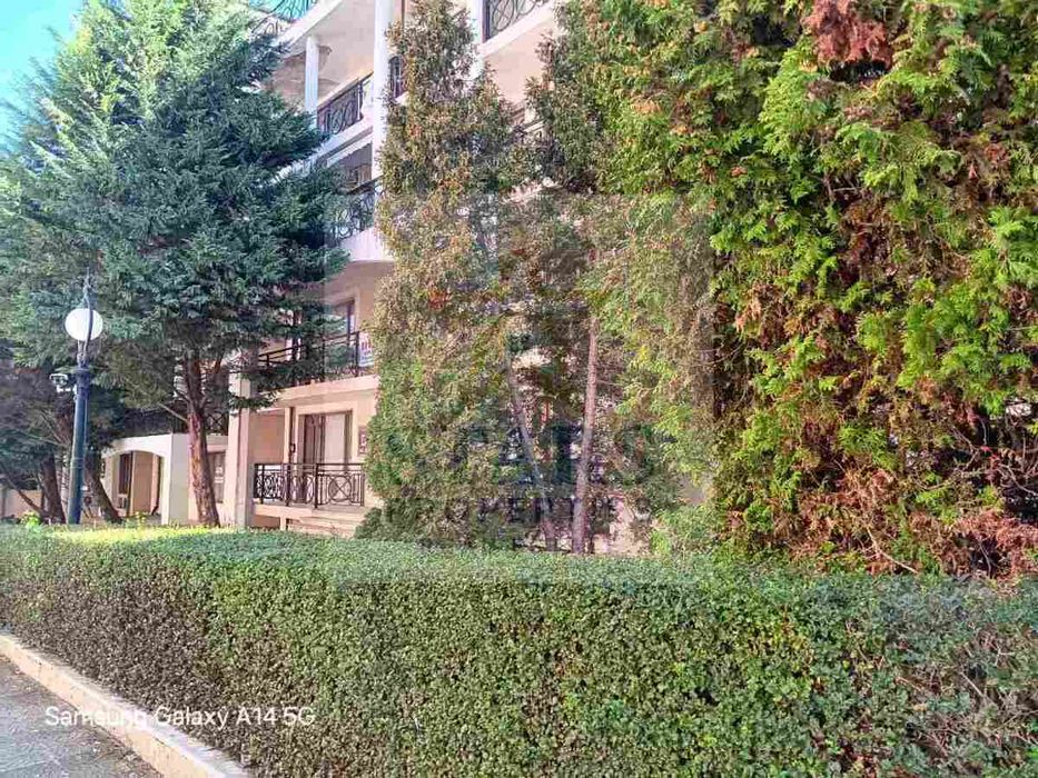 Продажба 2-стаен гр. Варна - к.к. Златни пясъци 96m²