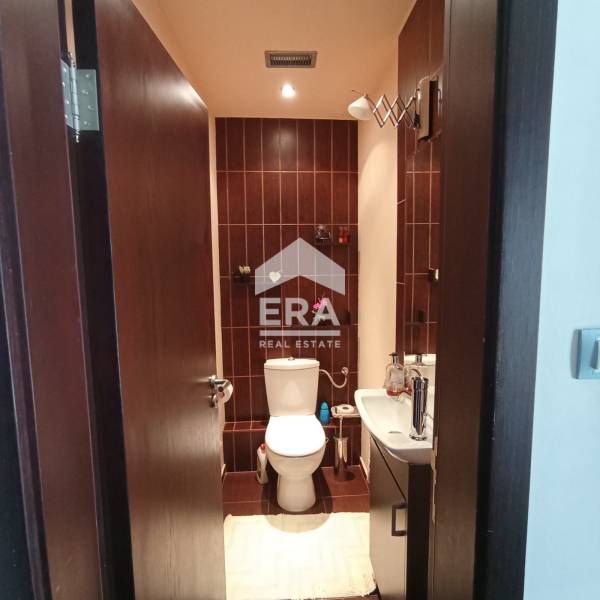 Продава се Четиристаен апартамент в София, Люлин 8 - 141 кв.м за 2199 €/кв.м - Снимка #6