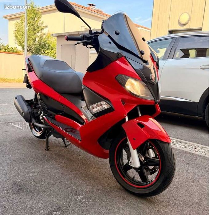 Gilera nexus aprilia sr max Джилера нексус Арлилия СР Скутер НА ЧАСТИ