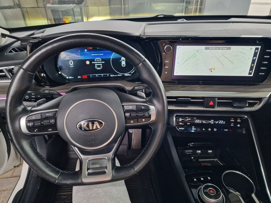 Автомобиль Kia k5 (DL3)
