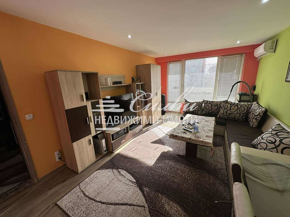 Двустаен апартамент - кв.Тракия