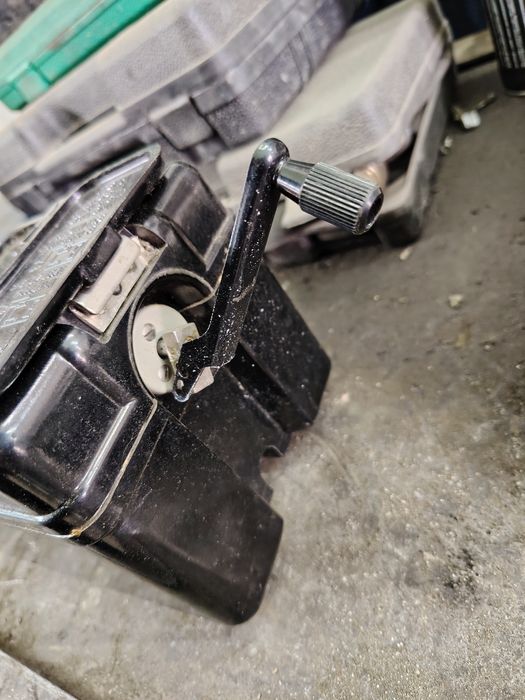 Продам мегаомметр