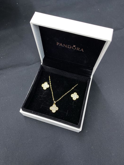 Пандора подарок