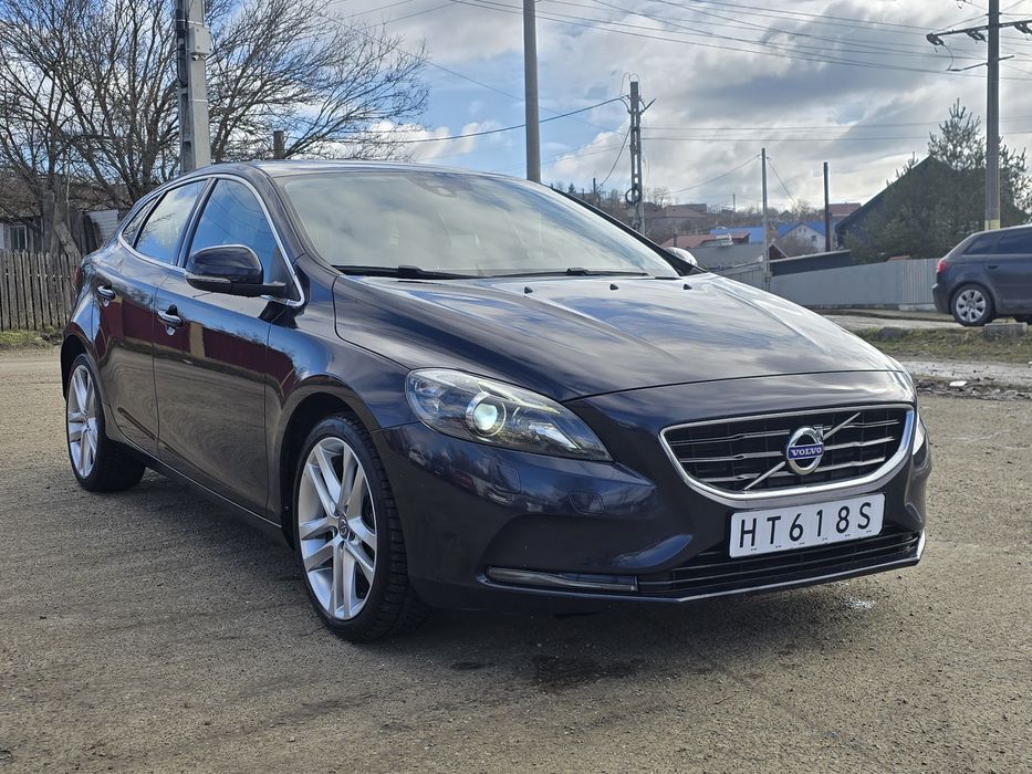 Volvo v40   Euro 6.  *2016* xenon*Led*2.0diesel*