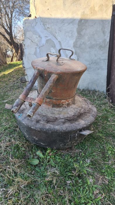 Vând cazan tuica 180l cupru