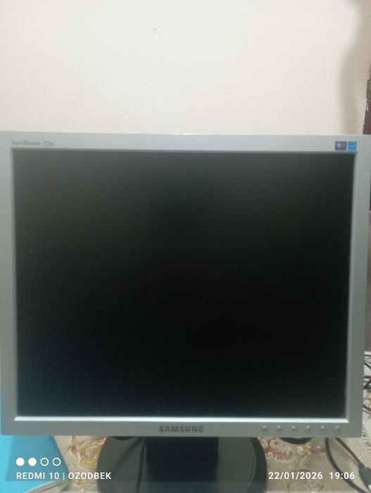 Kompyuter monitor Samsung