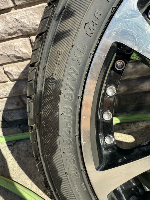 Диски с резиной (рельсы)