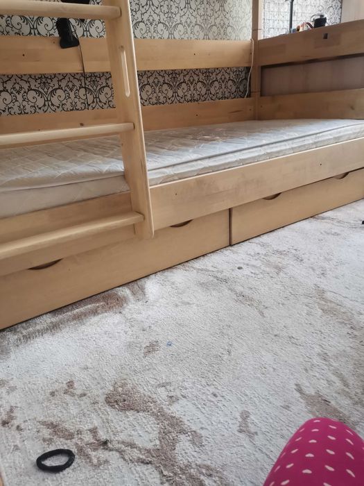 Кровать двухъярусная