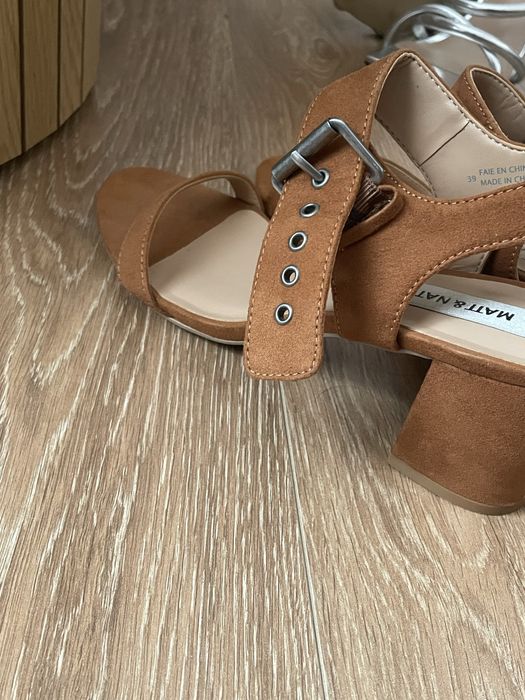 Дамски сандали.