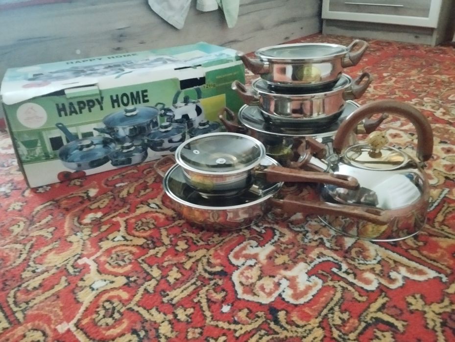 Набор кастрюль новые