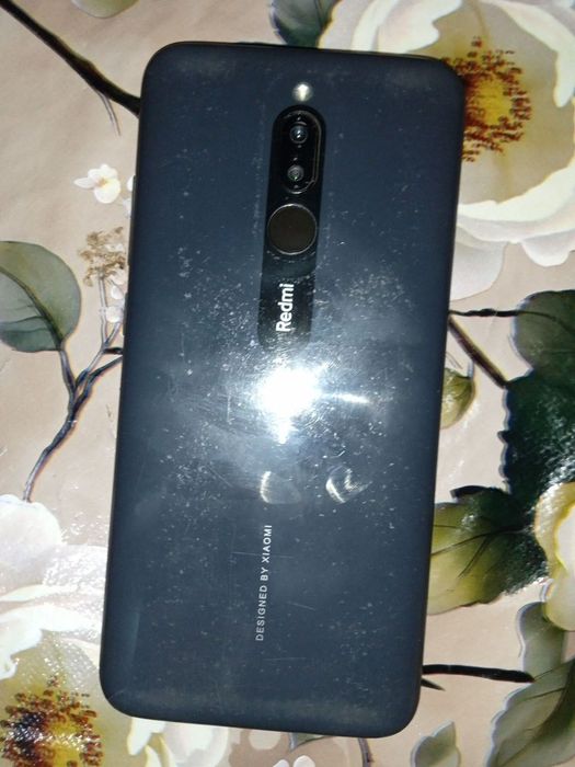 Redmi 8 yaxshi holatda