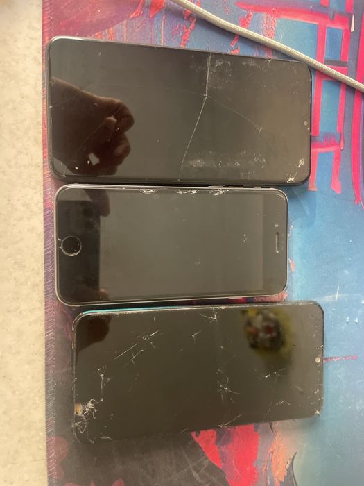 На запчасти телефон