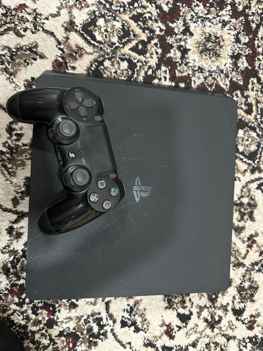 Playstation 4 sotiladi