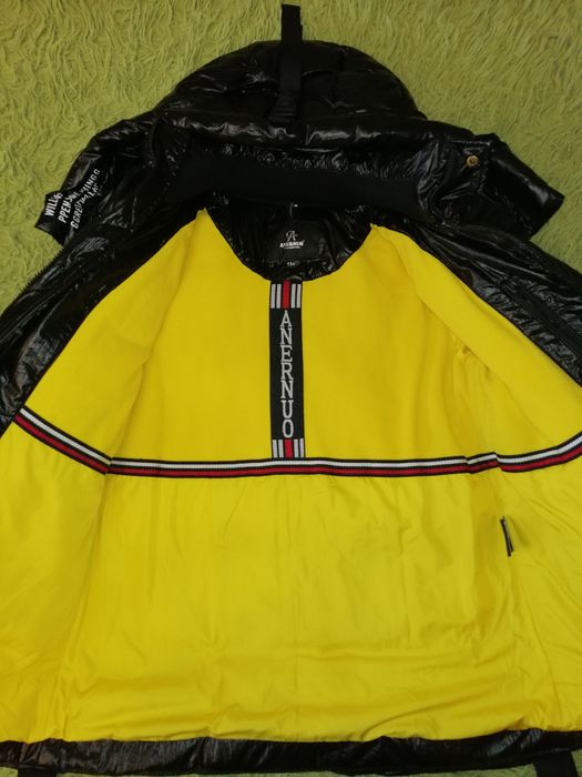 Зимняя куртка на мальчика.