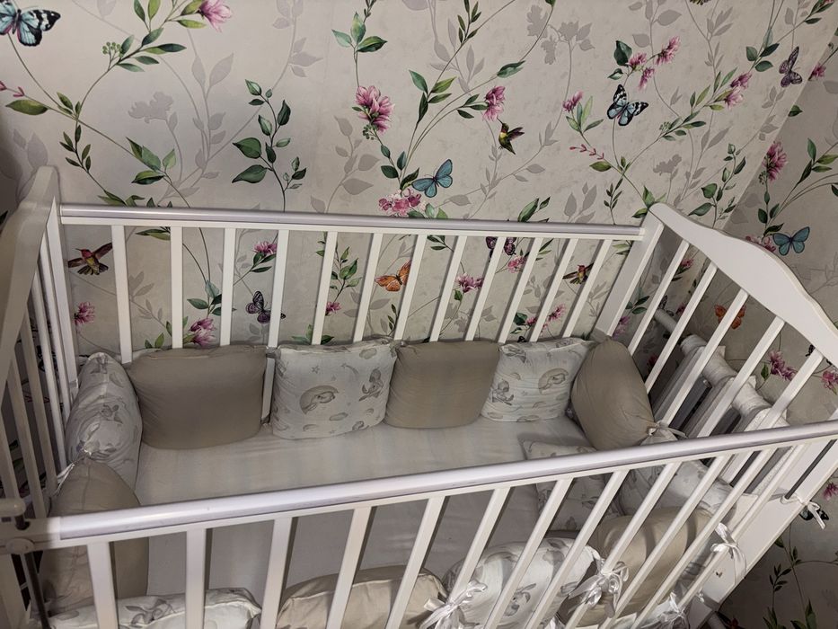 Детская кроватка