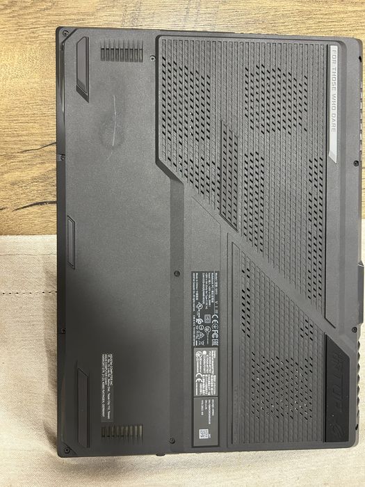 Vand laptop asus rog g15