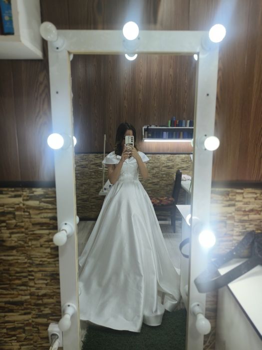 Kelin koʻylak sotiladi