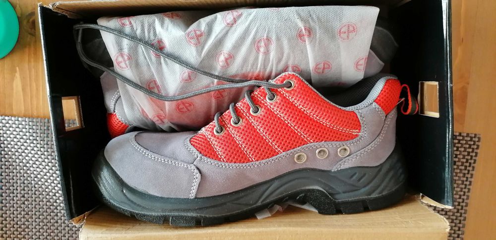 Сейфти обувки 42 номер