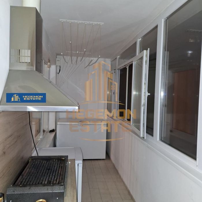 Продава се Тристаен апартамент в Варна, Възраждане 1 - 71 кв.м за 2423 €/кв.м - Снимка #11