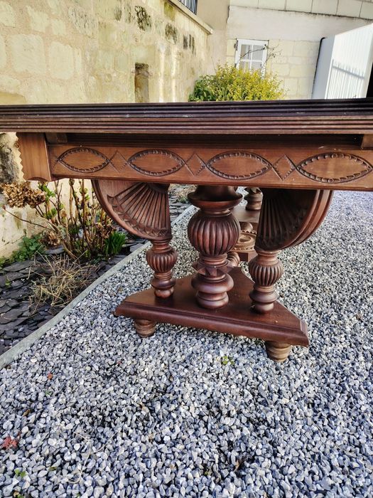 Masa din lemn masiv de mahon, mobilier din lemn