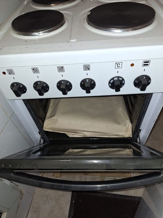 Продам электрическую печь