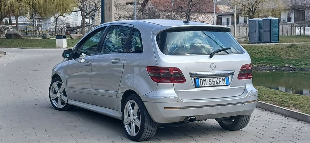 Vând Mercedes bclass 2008 2.0 diesl 140 cai adusă pe roți  din italia