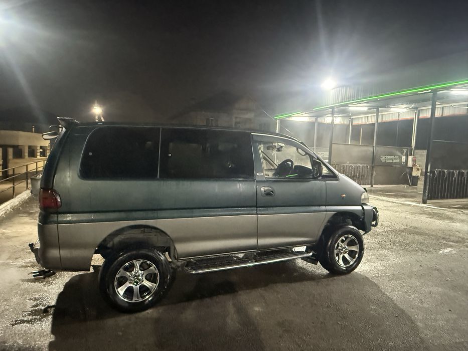 Делитииитккккааа