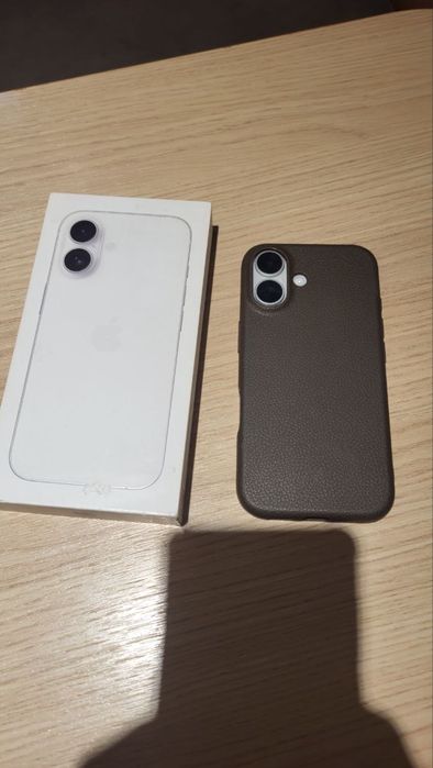 айфон 16, 100% аккум