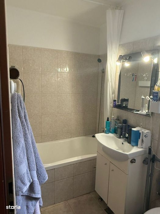 Otopeni -- zona centrala — fotografia 3