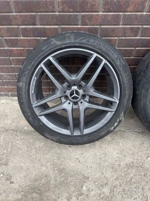 Диск с шиной.