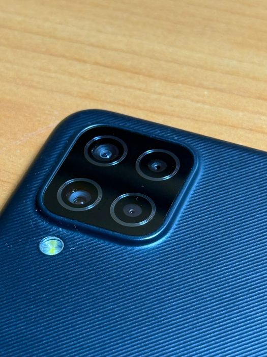 Продаю Samsung A12
