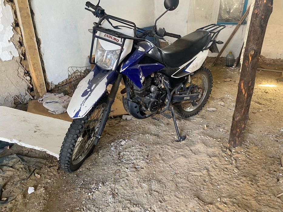 Продадам мотоцикл Яки 250куб
