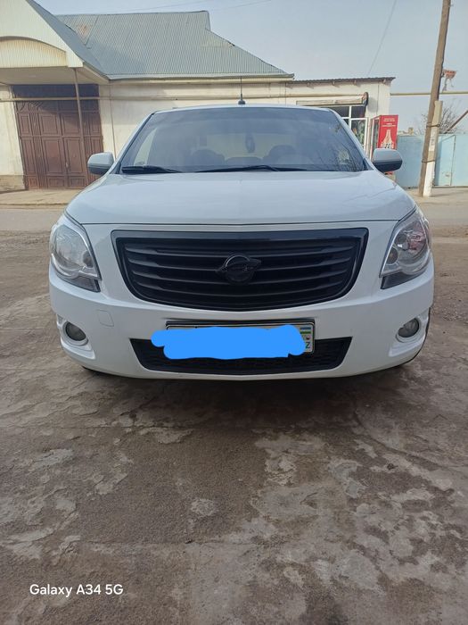 Продаётся автомобиль кобалт